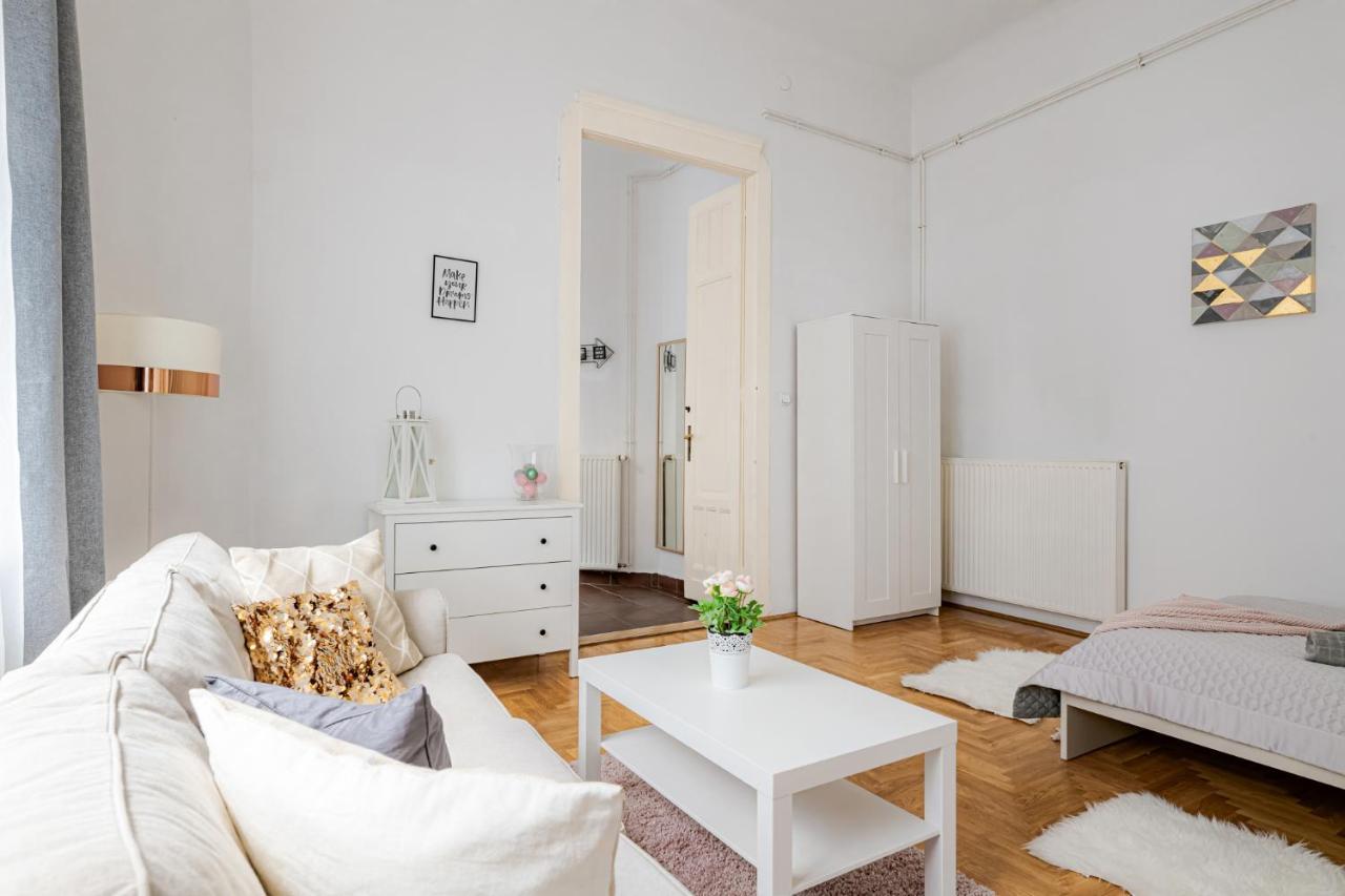 Vintage Home Next To Central Market Hall 부다페스트 외부 사진